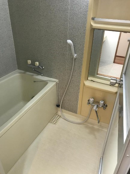 ロイヤルマリーンハイムの浴室