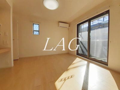 【居間・リビング】 | リーリエ | 洋室のお部屋です。