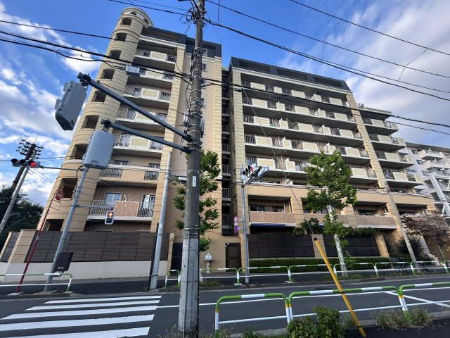 グランシティユーロコート赤羽の外観