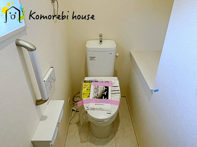 蓮田市椿山2丁目　6期　新築一戸建て　ブルーミングガーデン　01のトイレ|26.3.5撮影済み