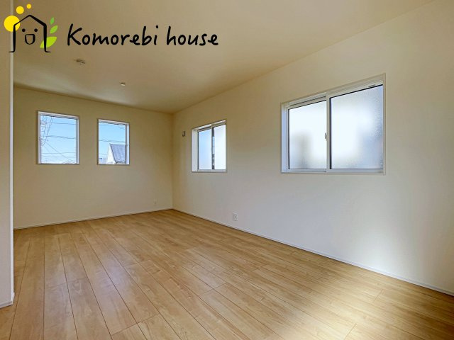 蓮田市椿山2丁目　6期　新築一戸建て　ブルーミングガーデン　01の寝室|26.3.5撮影済み