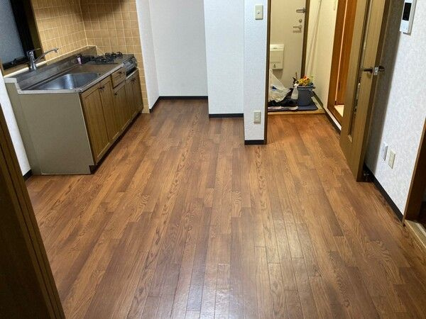 クリア上野毛通りの居間・リビング