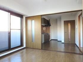 クリア上野毛通りの内装