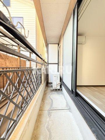 ライフハイツ中宮のバルコニー