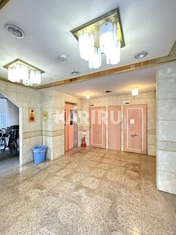 ライフハイツ中宮のロビー