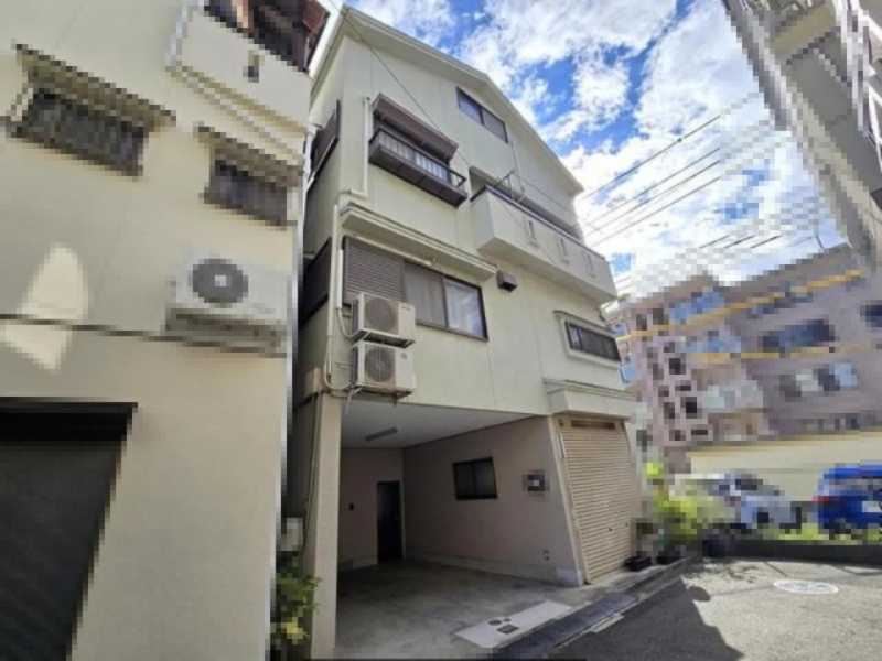 千石東町　中古一戸建ての外観|新しい生活にいかがでしょうか？外観はお住まいの顔になります。こだわりたいポイントですね。外壁塗装や屋根塗装のご相談も承っております。
■現地内覧・資金計画相談・住宅ローン相談もお問合せ受付中■