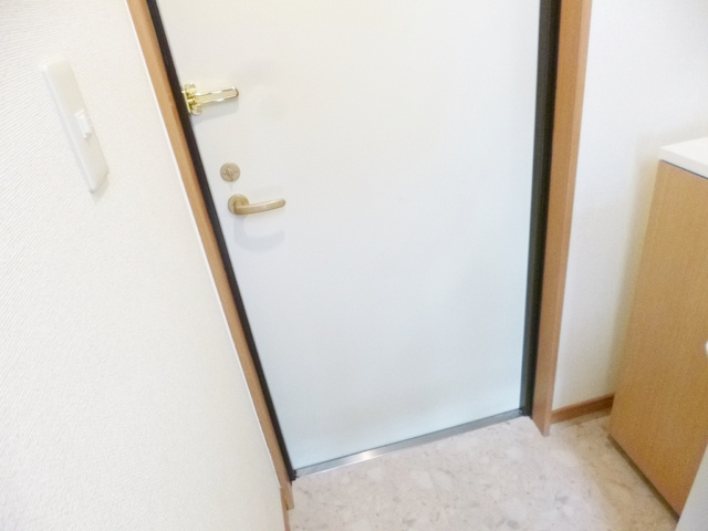 第二アルレ堀之内の玄関|玄関の雰囲気はこんな感じです☆