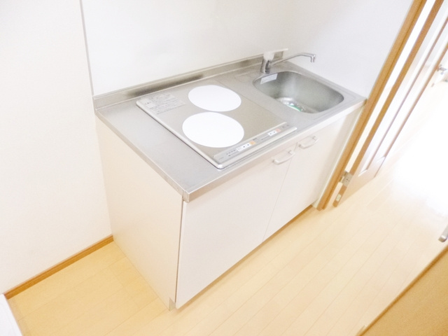 第二アルレ堀之内のキッチン|２口ＩＨコンロ付きのキッチンです☆