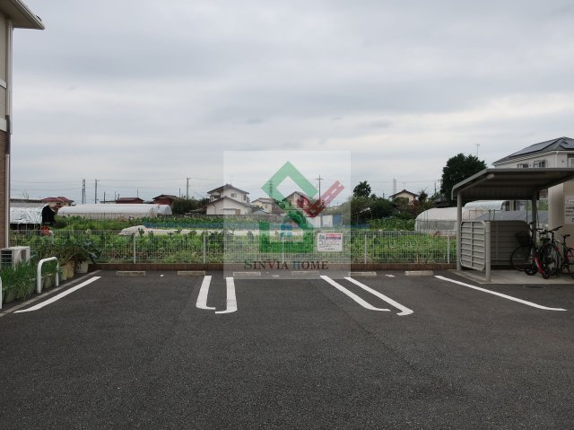 シュティルクラールの駐車場