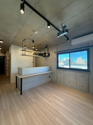 Amirl Premier Heian-　名古屋市賃貸　仲介手数料無料の居間・リビング