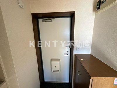 【玄関】 | ケンズスクエア池上 | 収納もある玄関です