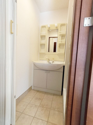 【独立洗面台】 | エムアール祖原