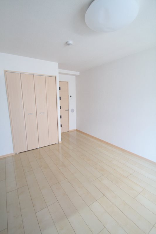 リヴィエールプラスの洋室