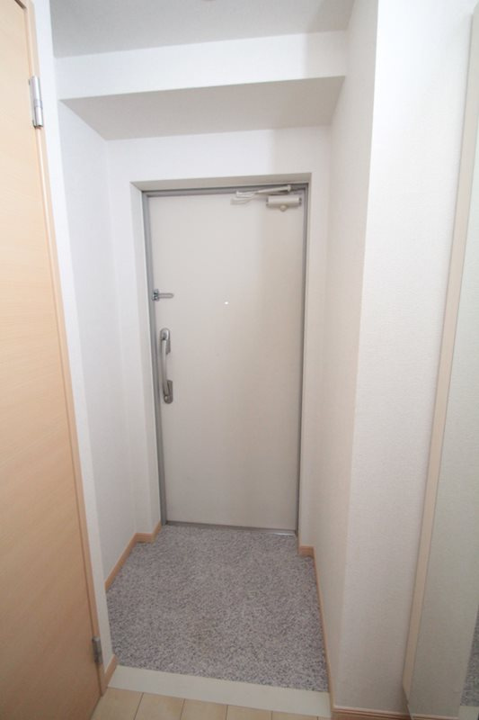 リヴィエールプラスの玄関