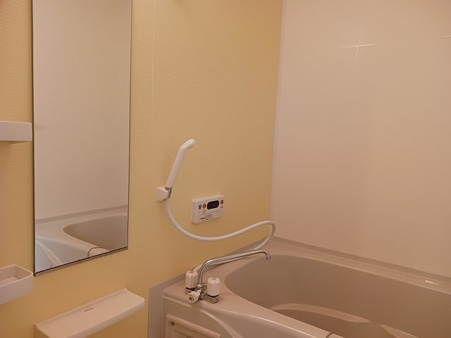 ノ－ス・エッセ　Ⅱの浴室