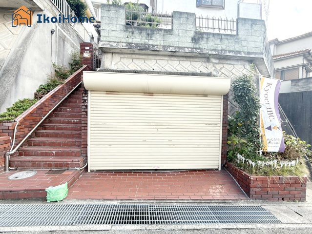 明石市東朝霧丘　土地のその他|●見学時間9:00～20:00・当日予約可●ガレージ1台駐車可。愛車を雨や強い日差し等から守ります！