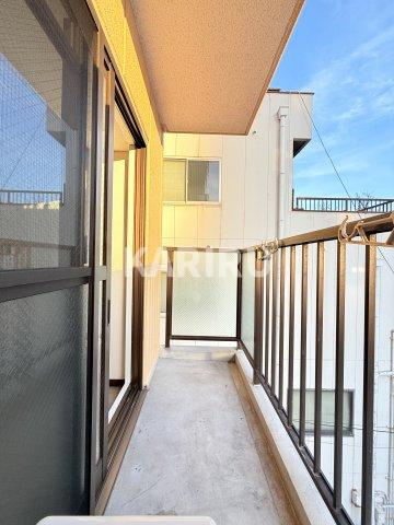 ラ・フォーレ今里のバルコニー