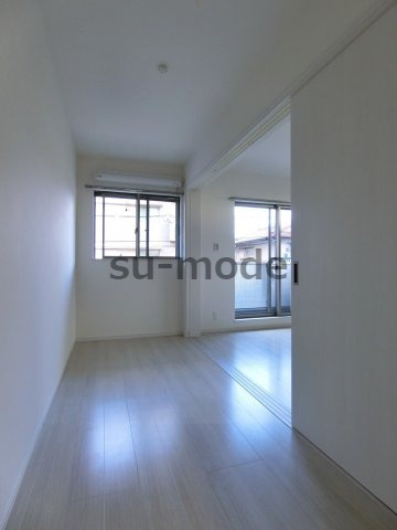 アヴェニール千里丘東の寝室