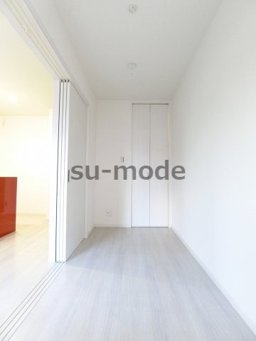 アヴェニール千里丘東の洋室