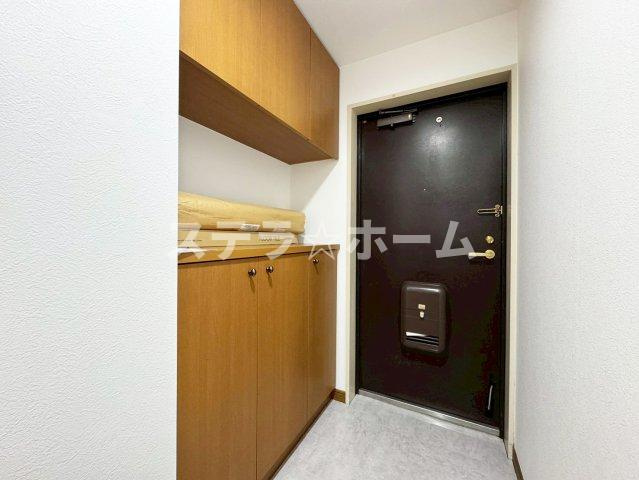 四季彩都けやき館の玄関|落ち着いた玄関です