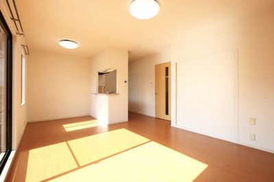 【居間・リビング】 | ビレッジ石塚D