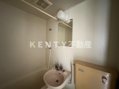 【洗面所】 | フォークレイドル | コンパクトで使いやすい洗面所