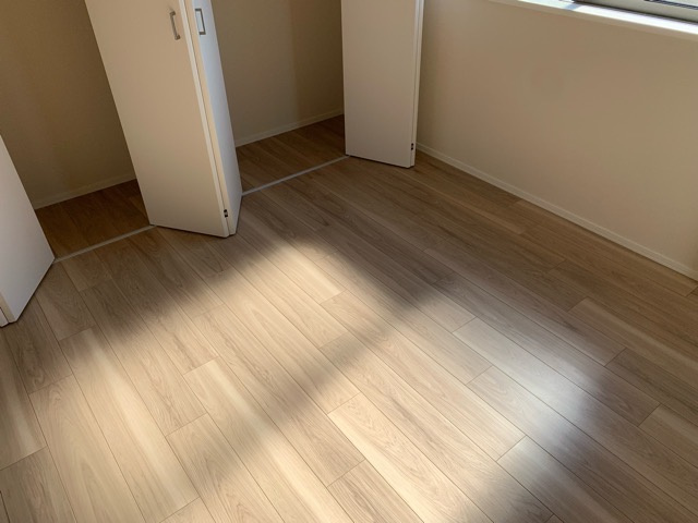 クレドゥボヌール吉祥寺の居間・リビング|洋室5.5帖