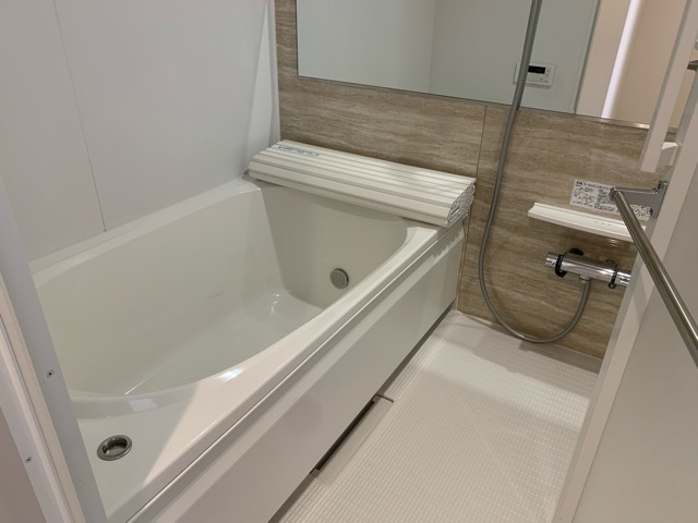 クレドゥボヌール吉祥寺の浴室|ゆったり広い浴槽・追炊き・浴室乾燥機