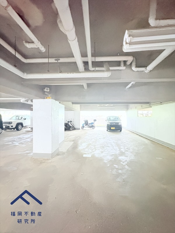 カーサ大濠の駐車場