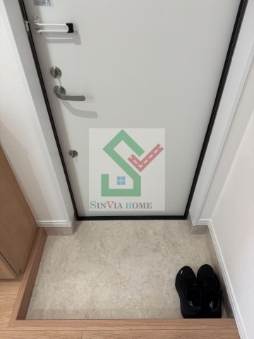 キャメル西所沢プレミアの玄関