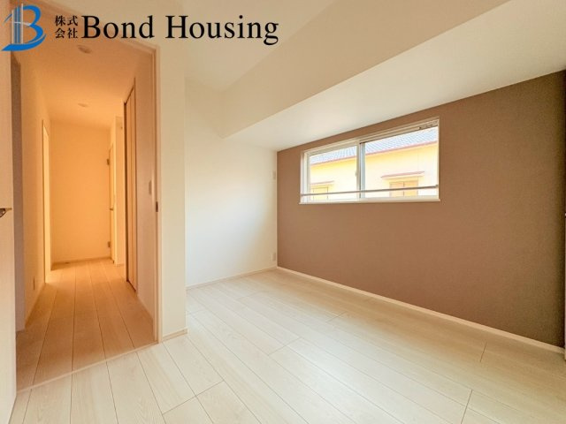 JR朝霧駅徒歩3分の好立地　朝霧南町　全3棟　1号棟の洋室