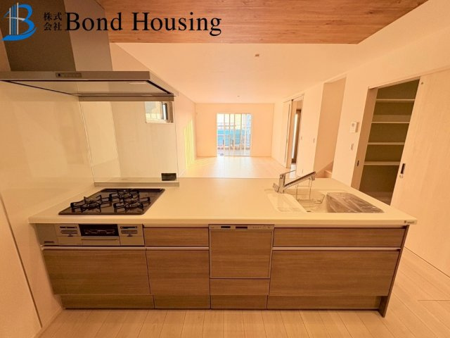 JR朝霧駅徒歩3分の好立地　朝霧南町　全3棟　1号棟のキッチン