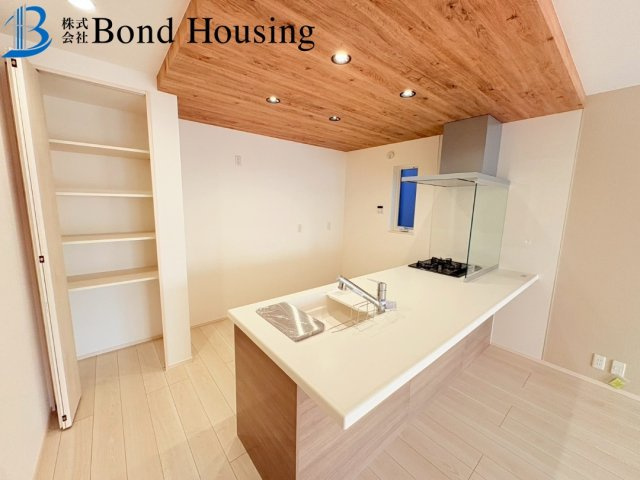 JR朝霧駅徒歩3分の好立地　朝霧南町　全3棟　1号棟のキッチン