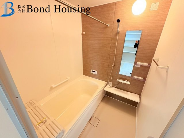 JR朝霧駅徒歩3分の好立地　朝霧南町　全3棟　1号棟の浴室