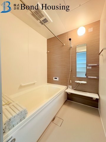 JR朝霧駅徒歩3分の好立地　朝霧南町　全3棟　1号棟の浴室