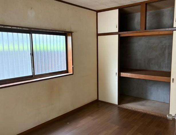 本町　中古一戸建ての収納|洋室の収納
■物件内覧・資金計画相談・住宅ローン相談、リフォーム相談、お問合せ受付中■
※当日・翌日のご内覧、ご相談はお電話でのお問合せがスムーズです！