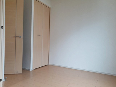 【寝室】 | カーサ プリマ | 収納付きの洋室♪