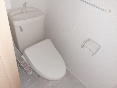 【トイレ】 | カーサ プリマ | 嬉しい個室温水洗浄便座トイレ♪