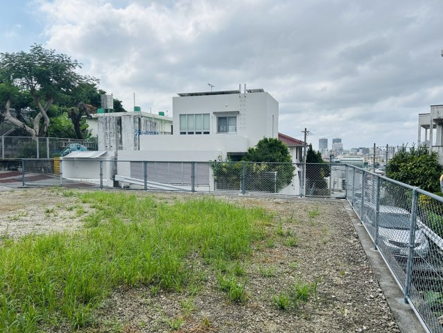 首里末吉町2丁目売土地の外観|西側から撮影