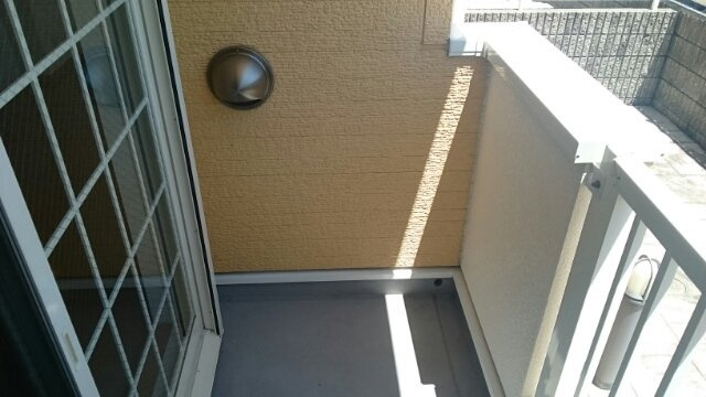 バロンドールⅡのバルコニー|お洗濯にも便利なバルコニー付き