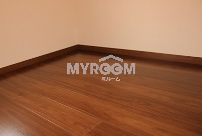 【寝室】 | エンジェルハウス | （同一仕様写真）