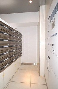 ステージファースト方南町アジールコートのロビー