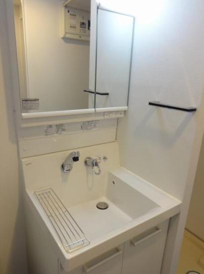 ステージファースト方南町アジールコートの洗面所