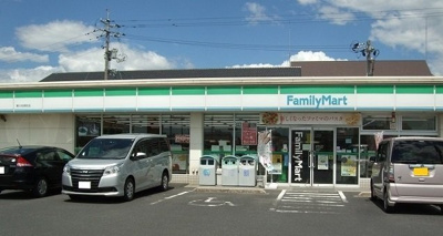【周辺】 | グランスイート | ファミリーマート斐川荘原店まで450m