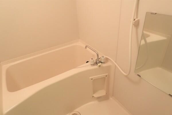 グランドゥールふじみ野の浴室