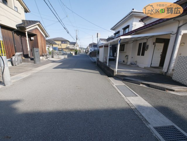 【前面道路含む現地写真】 | 姫路市白浜町寺家2丁目　中古戸建