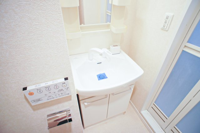 サヴォイ博多ブールバール　5階の洗面所|別号室のものになります。現状優先。