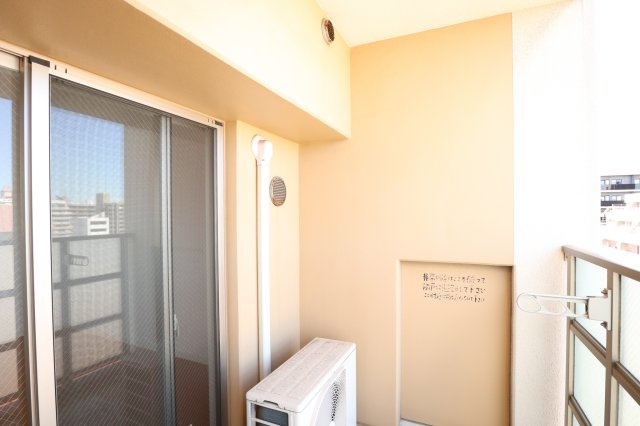 サヴォイ博多ブールバール　5階のバルコニー|別号室のものになります。現状優先。