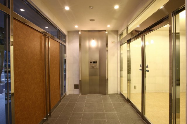 サヴォイ博多ブールバール　5階のエントランス