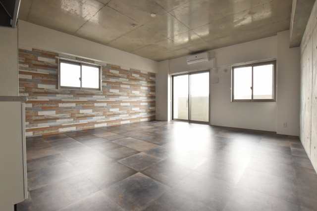 【洋室】 | Wolf Pack Apartment